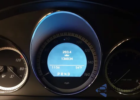 2011 Mercedes-Benz C 300 Luxury из США, поврежденный, VIN WDDGF5EB9BA433372